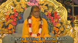 Man Karu Sumiran Radha Rani Ke Charan - Kirtan with Jagadguru Shree Kripalu Ji Maharaj