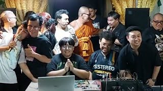 บรรยากาศหลังสวดอภิธรรมศพ คุณแม่วันเพ็ญ บุญรังษี  คืนที่ 5 ร้องเพลงส่งแขกกลับ  ช่วงที่2