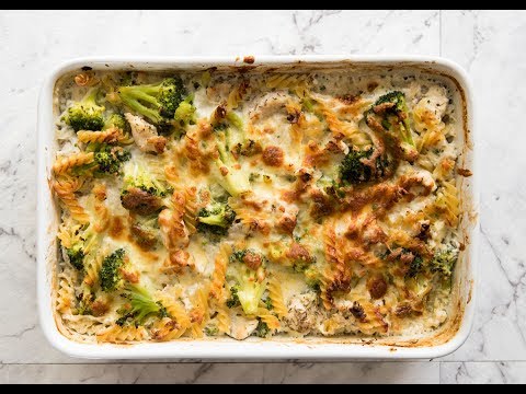 Creamy zucchini and rotisserie chicken pasta dish