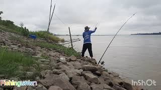 ตกปลากดแม่น้ำโขงfishing on the Mekong River