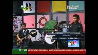 Langgeng band perform di jogja tv (2011)