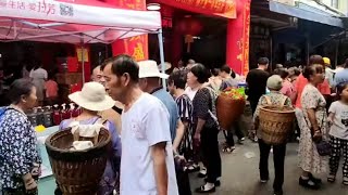 湖南湘西永顺县万坪镇赶集，湘西最大的原始集市看看都有哪些东西