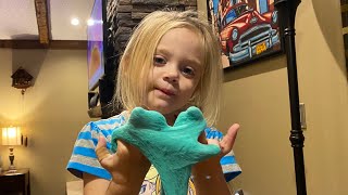Playing With Kinetic Sand Review