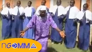 Oxsic Gospel Church Mass Choir - Apako Maria Min Oulo