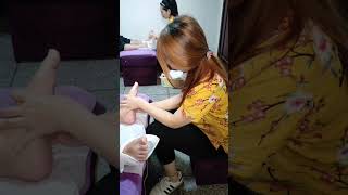 Massage Tutorial Reflexology basics, techniques, & routine # 101