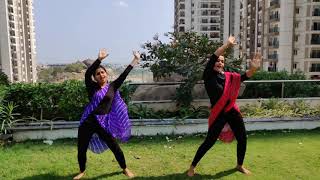 Kudukku Pottiya - Dance Cover| Mallu hit|  Love Action Drama | Gayathri Ramesh | Surbhi Kochar