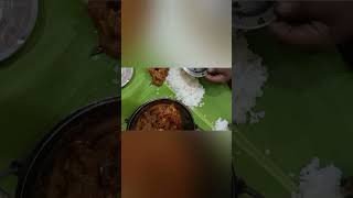 புரட்டாசி போயே போச்சு 😜 🤪| ஒரே இலை ஓஹோ சாப்பாடு #lunchmenu #nonvegmeals #lunch #lunchshorts #shorts