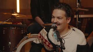 Milky Chance - Stolen Dance (Acoustic & Spanish) [Live from Berlin]