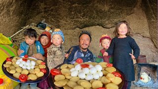 A couple cooking food for children in cold winter (-29C) | Afghanistan village life