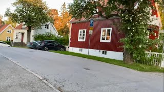 Stockholm Walks: Skarpnäck. Cute suburb in early June.