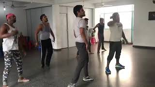 Saranga Disasekara dancing practice....