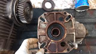 Pressure washer gearbox oil seal replacement Y10204072 griffsservices.com