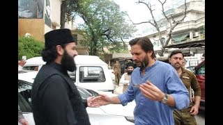 Shahid Afridi Met Shaykh Hassan Haseeb Ur Rehman In Eidgah Sharif Rawalpindi Pakistan..