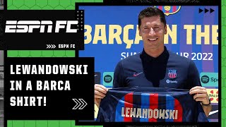 Robert Lewandowski OFFICIALLY unveiled as a Barcelona player! | ESPN FC