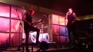 Falling In Reverse - Born To Lead [NEW SONG] - Live in Texas!