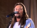 Travis Tritt - Southbound Train (Live at Farm Aid 2000)