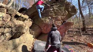 Wissahickon bouldering - Shouting at the Devil V7