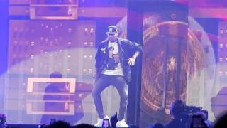 Chris Brown - Wall To Wall/Run It! (BTS Tour Chicago)