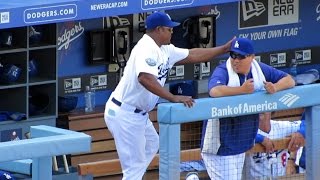 Manager Juan Uribe Gets Standing Ovation Today 9-28-14