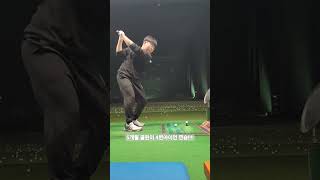 5개월골린이 4번아이언연습!!!파이팅!!! #shorts #골프스윙 #골프연습 #골프체중이동 #아이언스윙