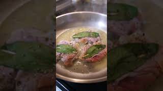 本物のサルティンボッカを作って食べる！【Saltimbocca alla Romana】 #shorts