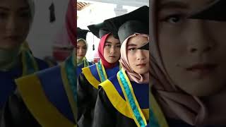 prosesi wisuda