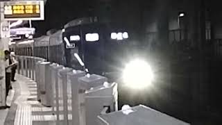 相鉄21000系21104編成各停海老名行　二俣川駅発車