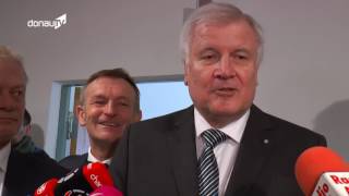 Rathausbrand in Straubing – Ministerpräsident Seehofer informiert sich über Ausmaß der Schäden!