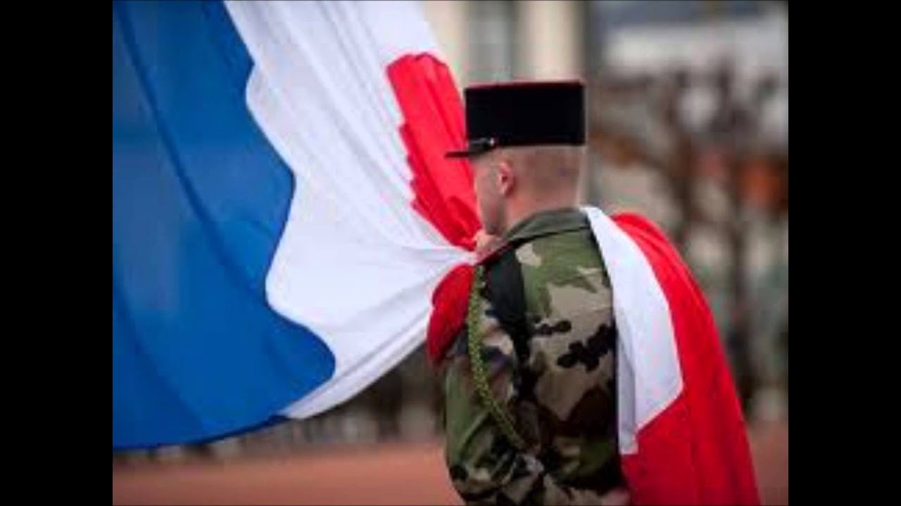 Chant Militaire/ O Douce France - YouTube