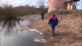 Спасатели вышли во внеплановый рейд на берега водоемов вблизи Великого Новгорода