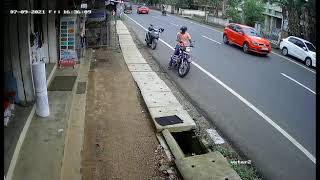 Careless bike driver accident#road kerala