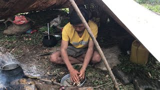 Shepherd food cooking pigeon meat curry cooking in sheep shelter sheep farm Himalayan side