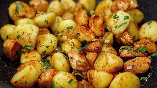 The easiest and most delicious recipe for potatoes with chicken breast in the pan