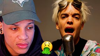 REACCIONANDO A CANCIONES DE YOUTUBERS *cringe* 🤮 | Palacio