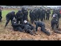 quand les policiers et manifestants nous font rire