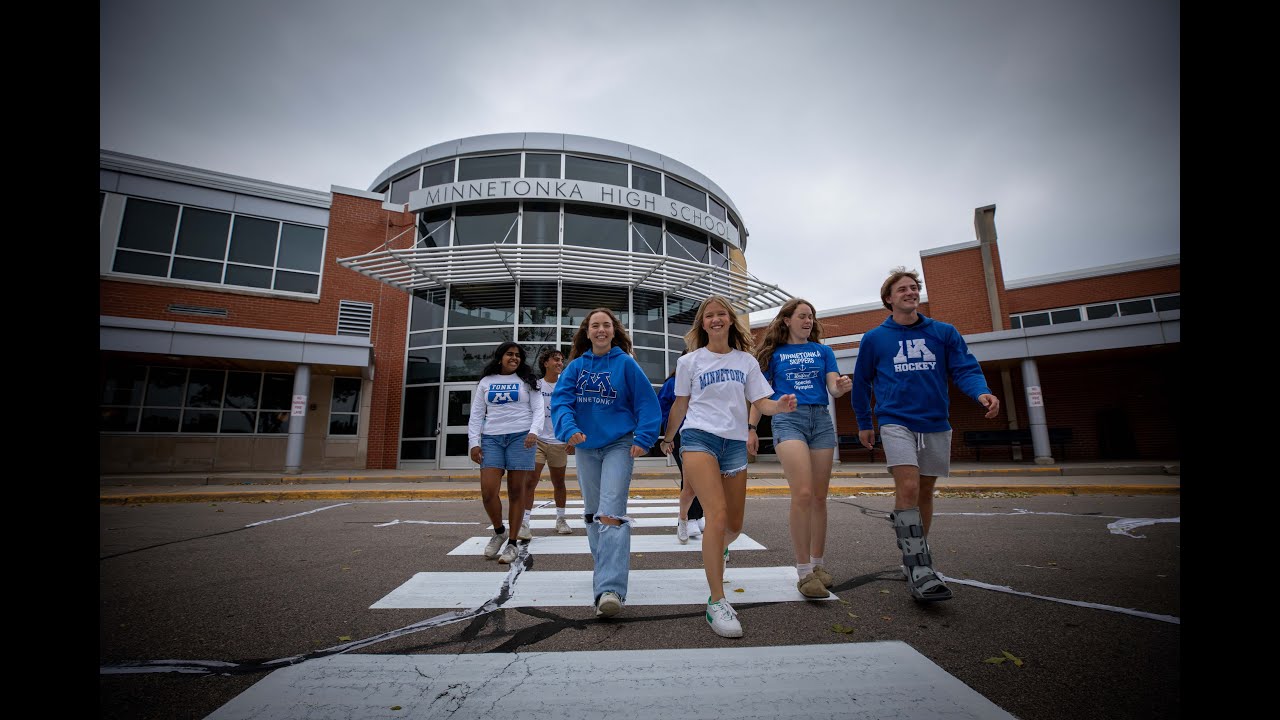 Life At Minnetonka High School - YouTube