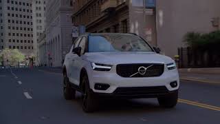 New Volvo XC40 driving footage