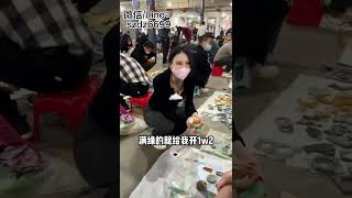 翡翠定制:2880完成粉丝的心愿，这样的翡翠满绿山水牌你们喜欢吗（1）#翡翠 #翡翠直播 #玉石 #天然翡翠