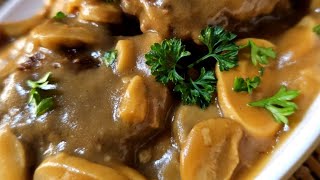 Salisbury Steak With Mushroom Gravy