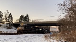 Traveling to see family we came across NS #4618 heading east on its way into Elmira, NY