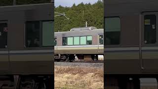 223系電車 Local Train 草津線 柘植行き列車の様子です。JR西日本