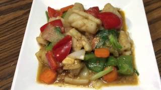 หมึกผัดไข่เค็ม Stir Fried Squid with Salted Eggs