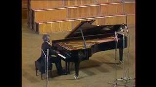 Lev Vlassenko plays Beethoven Piano Sonata no. 8 - finale - video