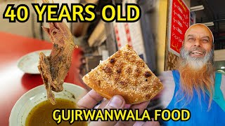 40 Years Old Unique Street Food in Gujranwala | Baby Naan | Desi Choocha | Gurunanak Pura