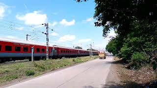 15017 काशी एक्सप्रेस, निसर्गाची सुंदरता || LTT-GKP kashi expresse