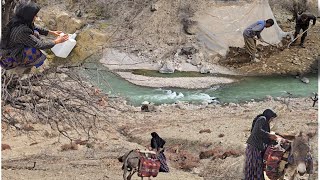 The nomadic life of Mahyar and Nahid  Construction of the roof of the sheep shelter 🐑🔨