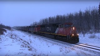 CN Train Spotting HD: CN 5672 \u0026 2445 A401 West At Lindbrook AB 7/7 1/26/18