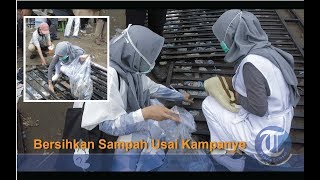 Pendukung Prabowo Bersihkan Sampah Usai Kampanye Akbar di BKB