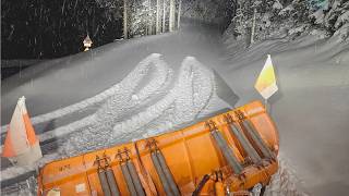 ❄️Extreme snow removal in the mountains❄️Unimog U400 | John Deere #asmr @AgrarvideosLipperhof