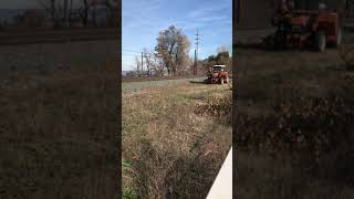 NS 4007 and NS 4185 pull an NS intermodal train through Cleveland OH with a horn salute